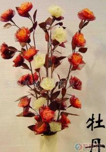 批發(fā)干花的專業(yè)指南 牡丹、玫瑰與金達(dá)萊的魅力